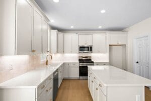 19 Griffin Road Hudson NH